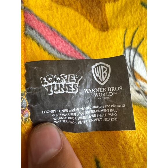 Looney Tunes Cartoon Junction Bugs Bunny Fleece Blanket Warner Bros Yellow - Picture 6 of 6